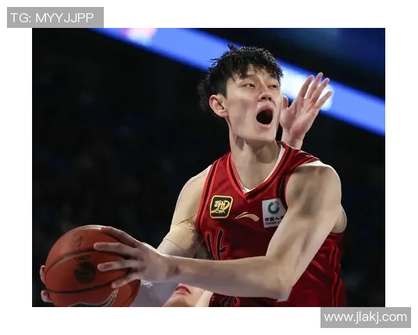 北京篮球队个人能力革新引发热议球员发展与战术调整的双重变革